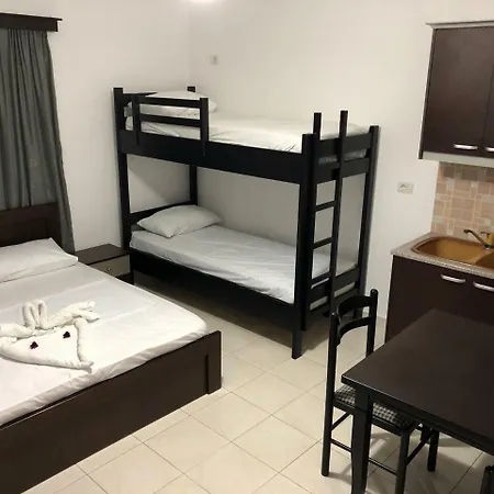 Guest house Agim Caca & Studio *