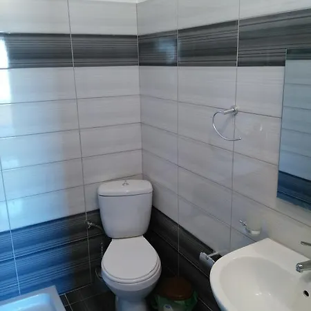 Agim Caca & Studio Affittacamere Ksamil