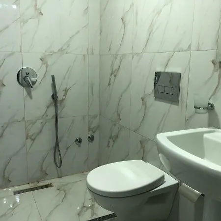 Agim Caca & Studio Affittacamere Ksamil